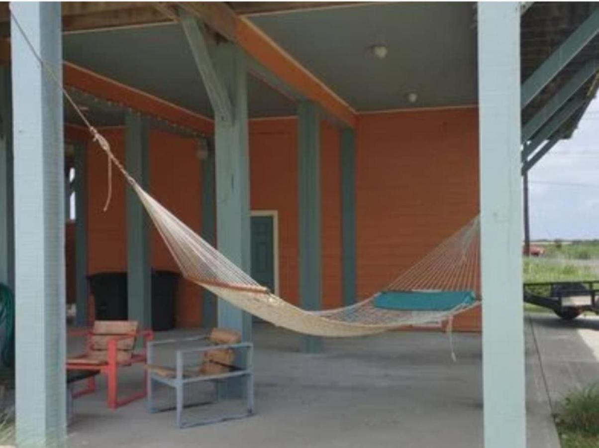 Fancy Nancy 2 Min Walk To Beach, Lyft, Pet-Friendly Bolivar Peninsula Kültér fotó