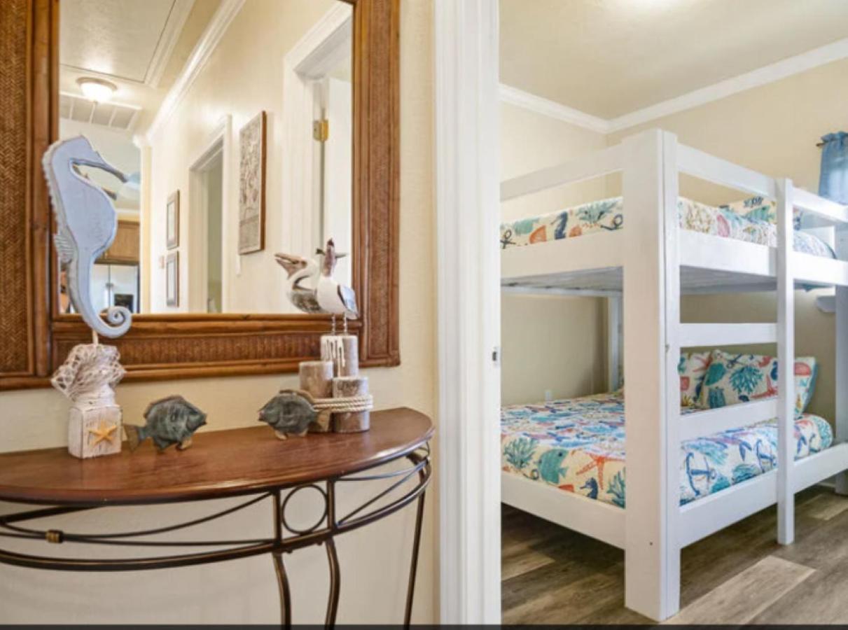 Fancy Nancy 2 Min Walk To Beach, Lyft, Pet-Friendly Bolivar Peninsula Kültér fotó