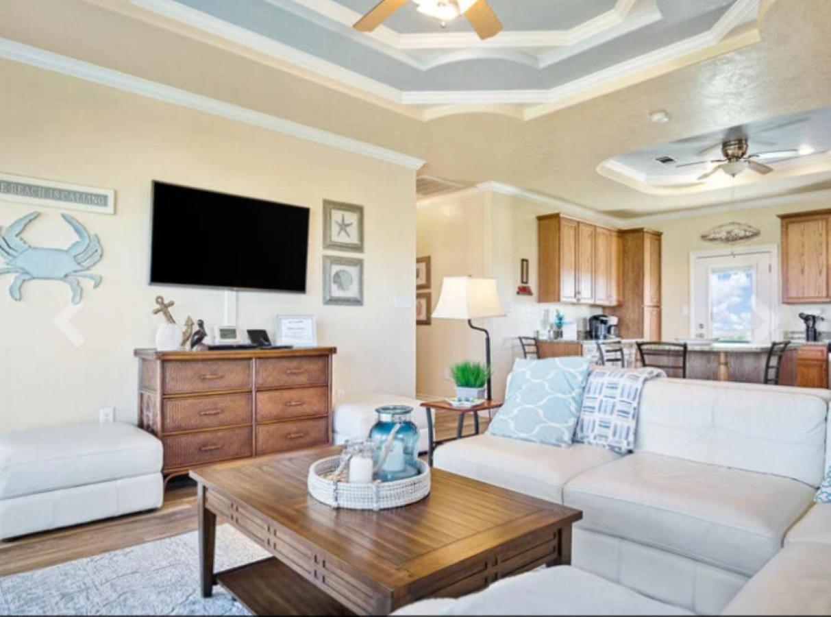 Fancy Nancy 2 Min Walk To Beach, Lyft, Pet-Friendly Bolivar Peninsula Kültér fotó