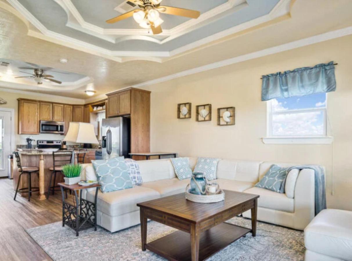 Fancy Nancy 2 Min Walk To Beach, Lyft, Pet-Friendly Bolivar Peninsula Kültér fotó